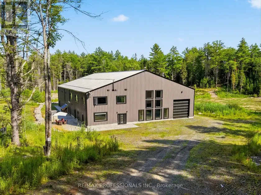 Detached at 2320 HIGHWAY 117, Lake of Bays