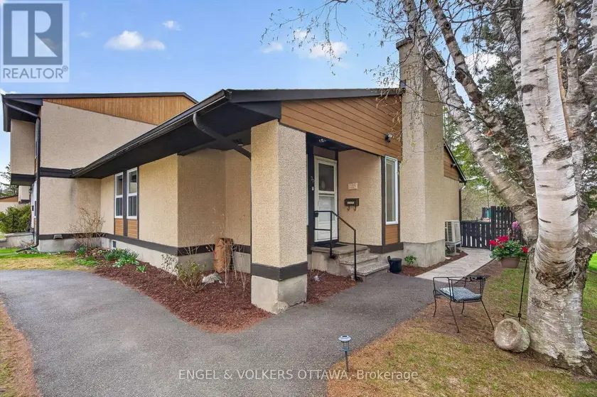 Townhouse at 77 - 3344 UPLANDS DRIVE, Ottawa