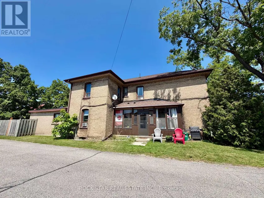 Multiplex at 135 SHERWOOD DRIVE, Brantford