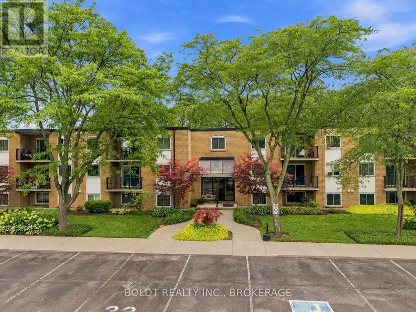 Apartment at 110 - 6 WESTLAKE LANE, St. Catharines