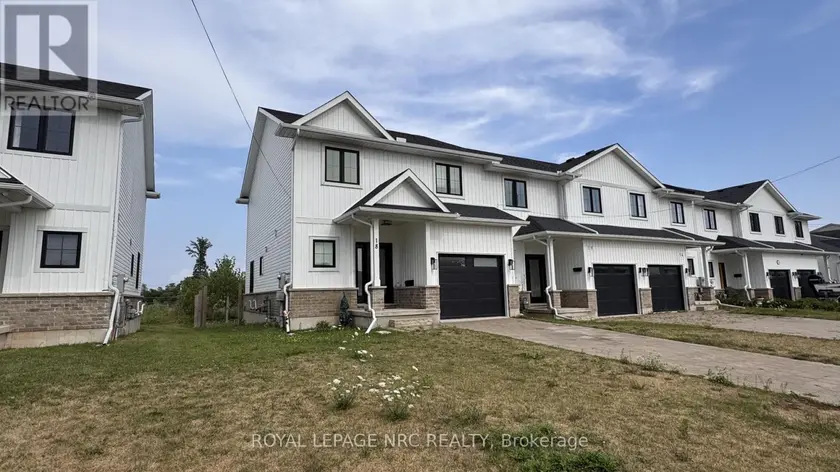 Townhouse at 18 KING STREET, Fort Erie