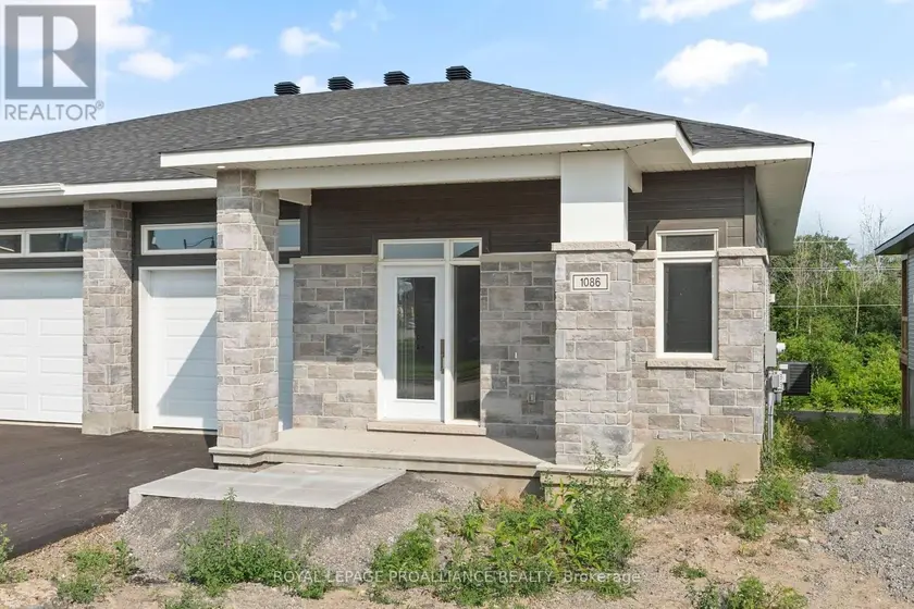 Semi-Detached/Link at 1086 MOORE STREET, Brockville