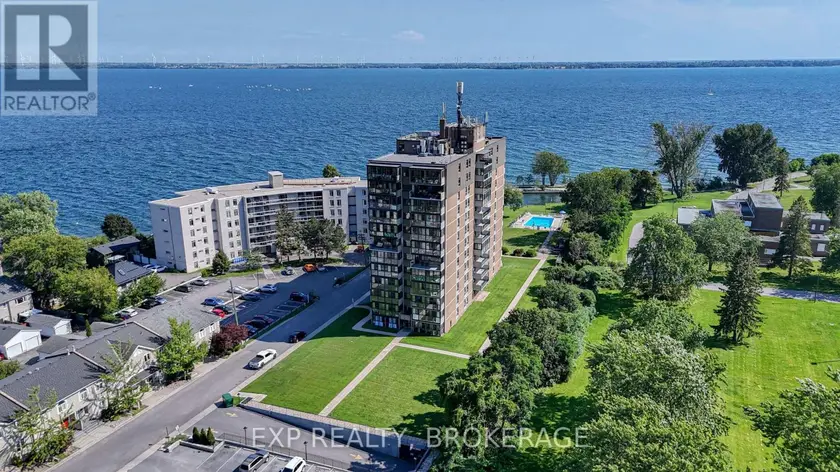 Apartment at 202 - 2 MOWAT AVENUE, Kingston