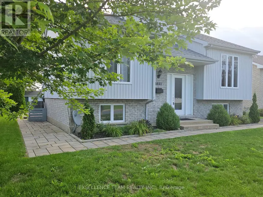 Detached at 2033 CONCORDE STREET, Cornwall