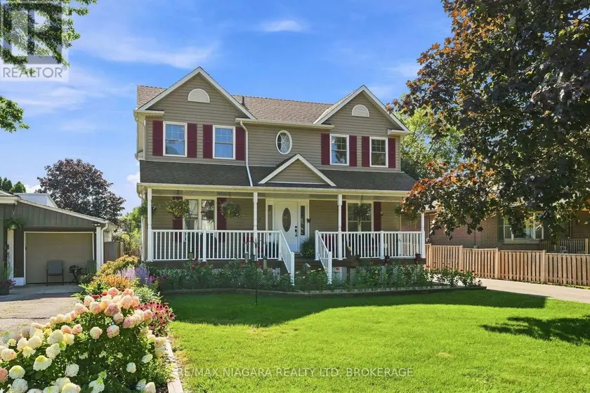 Detached at 12 LAKEVIEW AVENUE, Grimsby