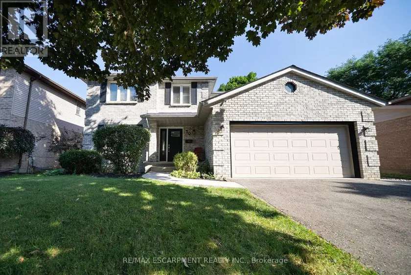 Detached at 20 HOGARTH ROAD, Brantford