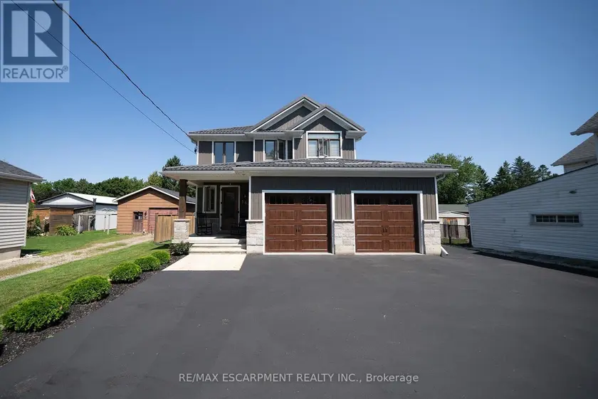 Detached at 166 KING STREET, Brant