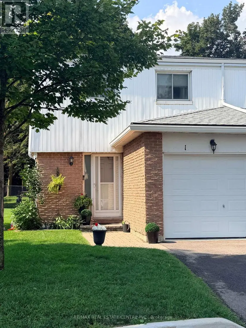 Townhouse at 1 - 325 WILLIAM STREET, Shelburne