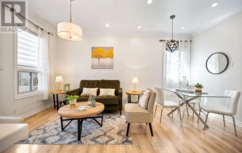 Detached at 35 BRITANNIA AVENUE, Hamilton