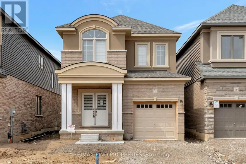 Detached at 21 DENNIS AVENUE, Brantford