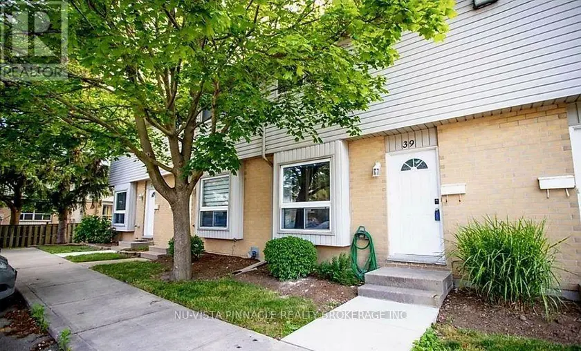 Townhouse at 39 - 577 THIRD STREET, London