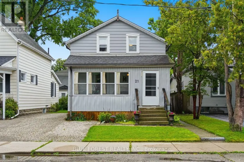 Detached at 21 ISABEL STREET, St. Thomas