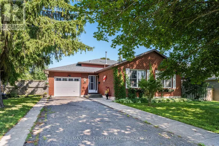 Detached at 105 GRENADIER DRIVE, Kingston)