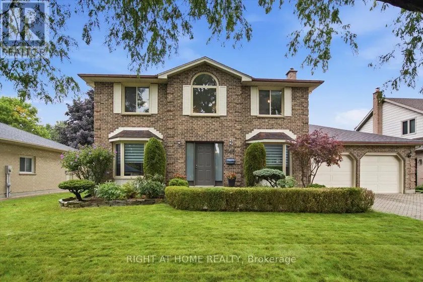 Detached at 7046 DIANE CRESCENT, London South