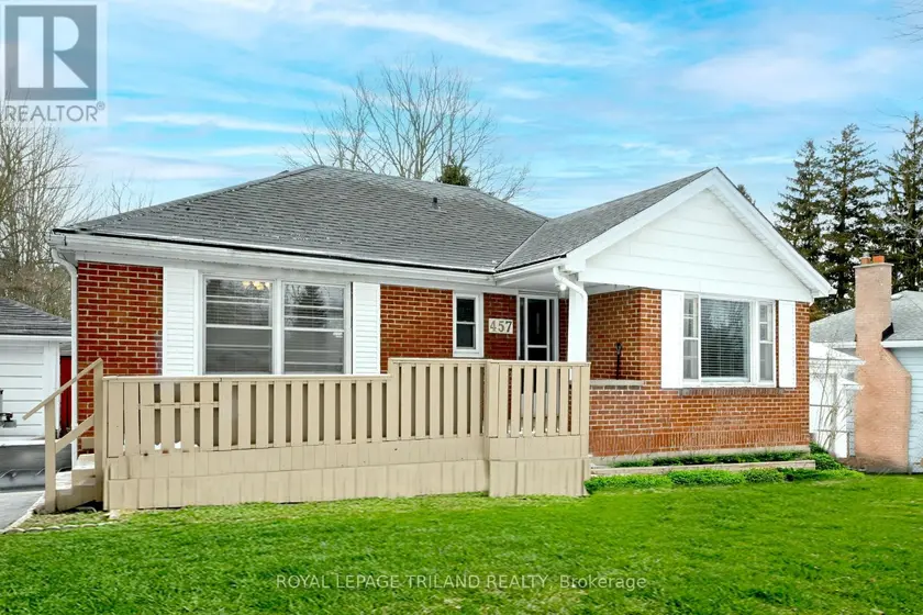 Detached at 457 BOLER ROAD, London South