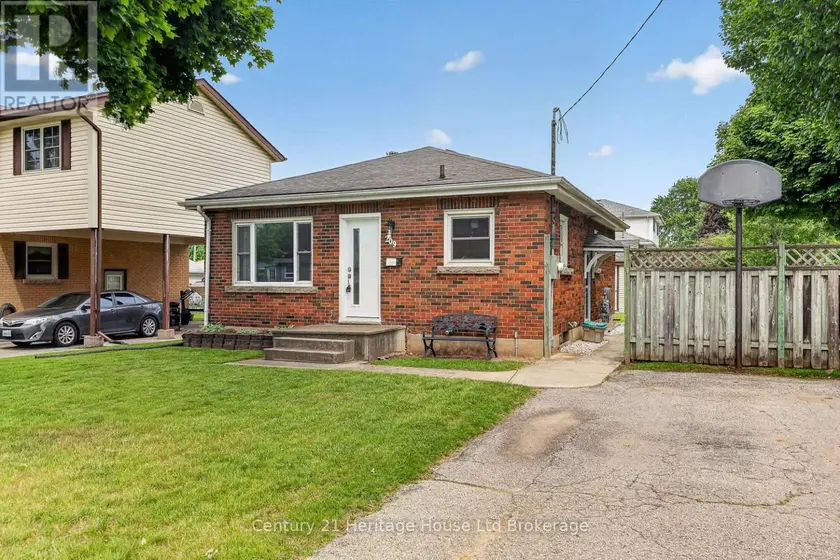Detached at 209 BUTLER STREET, Woodstock