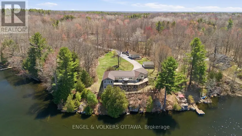 Detached at 11805B 38 HIGHWAY, Frontenac