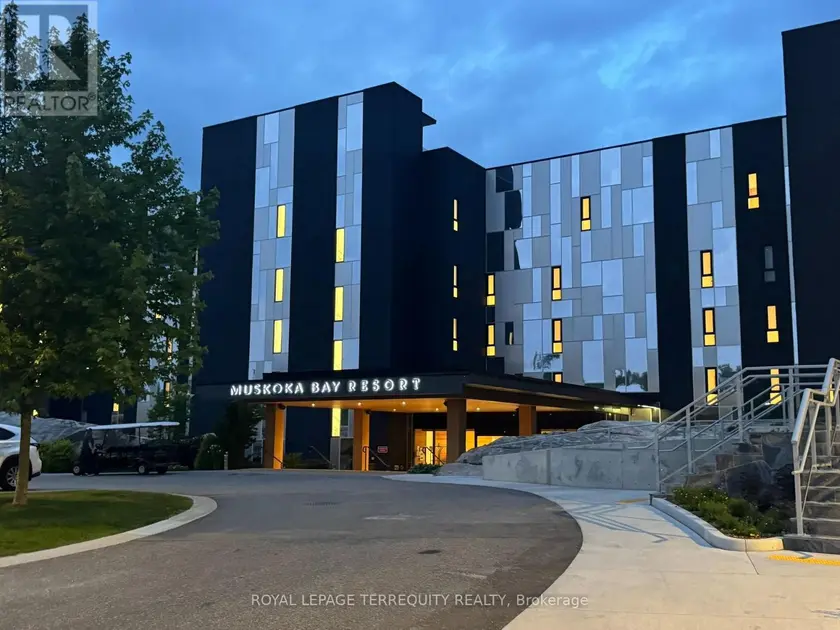 Apartment at 405 - 120 CARRICK TRAIL, Gravenhurst)