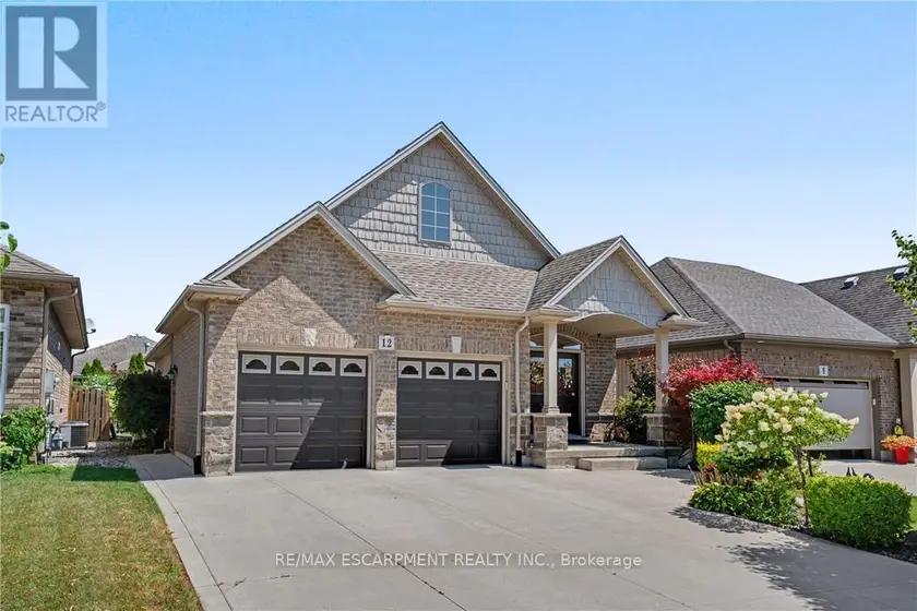 Detached at 12 SILVERWOOD AVENUE, Welland