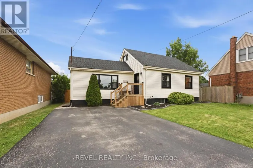 Detached at 481 UPPER GAGE AVENUE, Hamilton