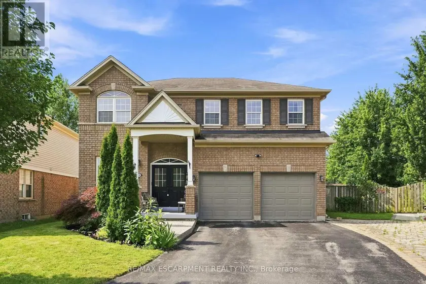 Detached at 108 FOWLER DRIVE, Hamilton