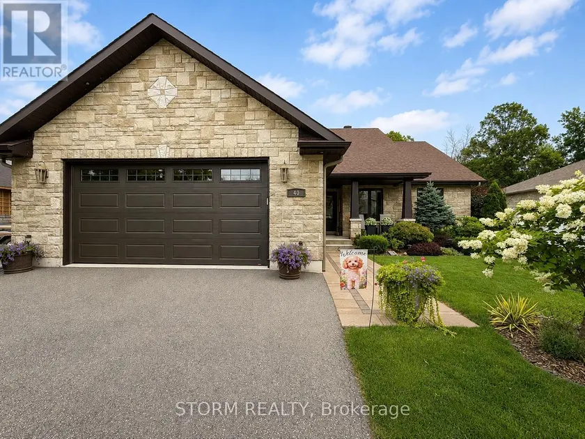Detached at 40 AULT DRIVE, South Stormont