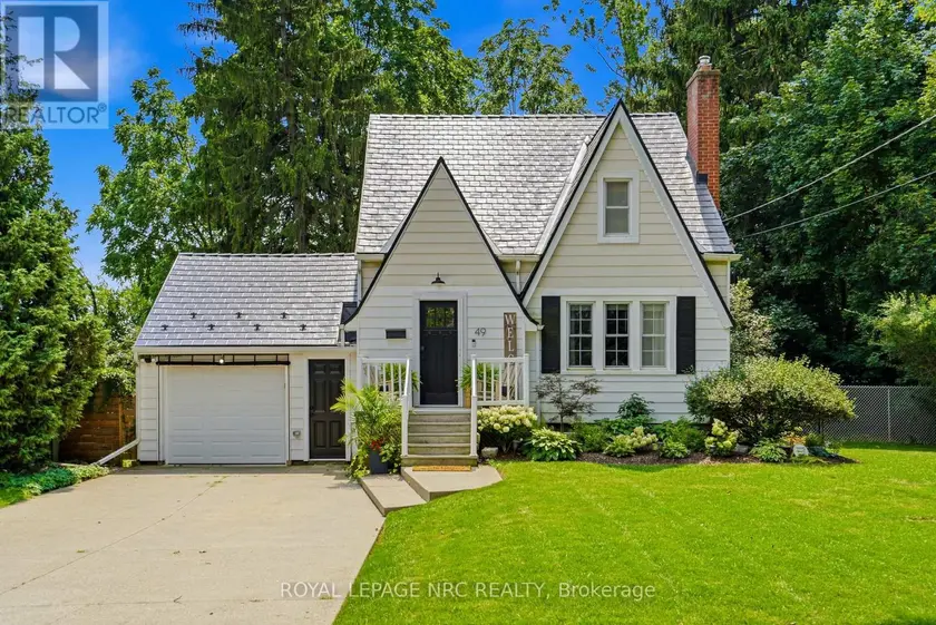 Detached at 49 SMITH STREET, Welland