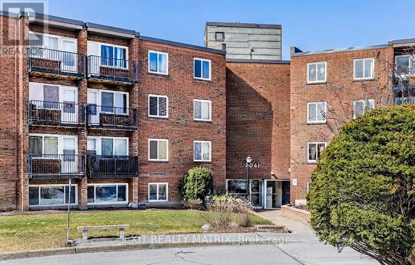Apartment at 402C - 2041 ARROWSMITH DRIVE, Ottawa