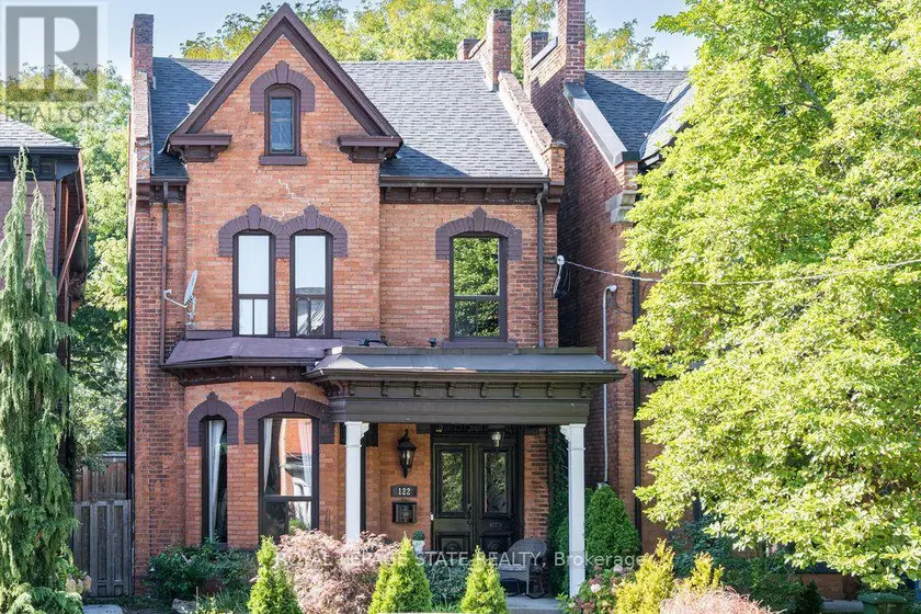Detached at 122 EAST AVENUE S, Hamilton
