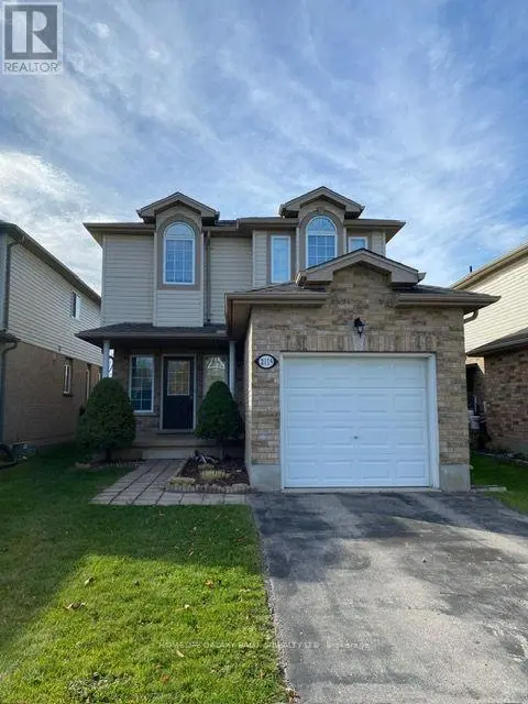 Detached at 2119 FOXWOOD AVENUE, London North