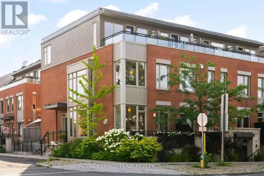 Townhouse at 445 EDISON AVENUE, Ottawa