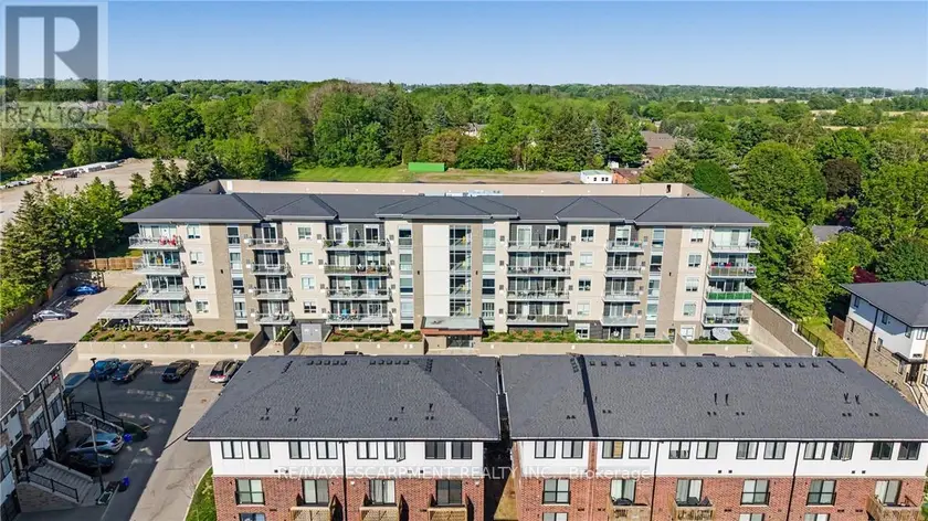 Apartment at 414 - 16 MARKLE CRESCENT, Hamilton