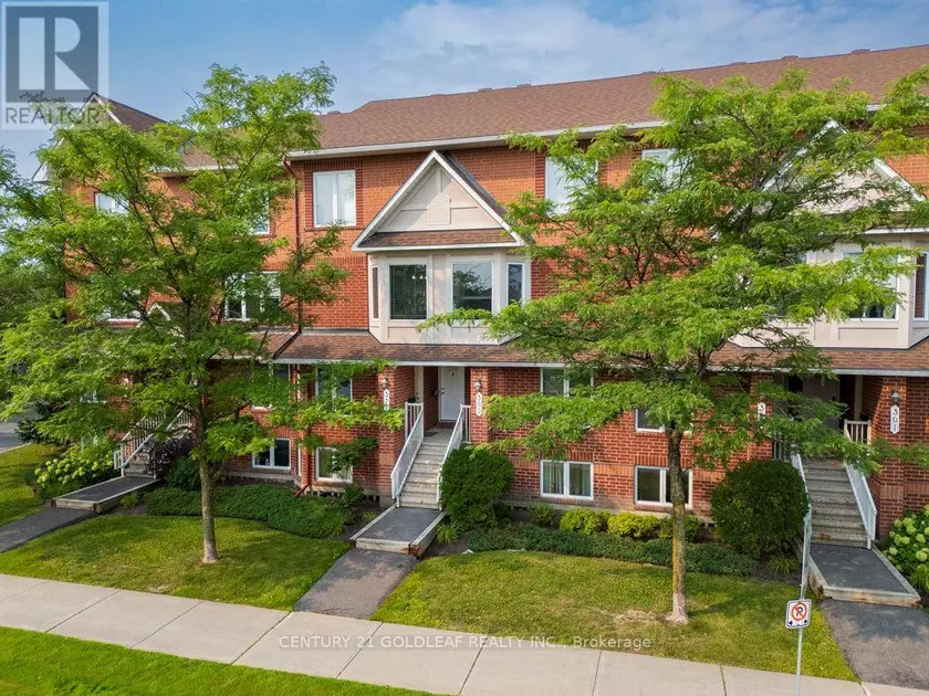 Townhouse at 58 - 379 AQUAVIEW DRIVE, Ottawa