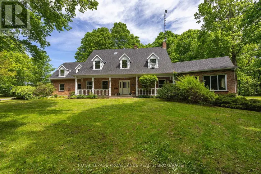 Detached at 3733 JAMIESON ROAD, Frontenac