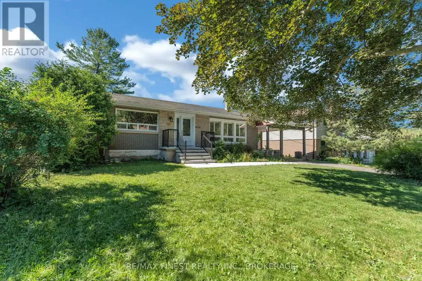 Detached at 60 SHERWOOD DRIVE, Kingston