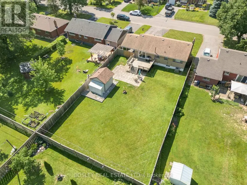 Detached at 42 LINDEL CRESCENT, Welland