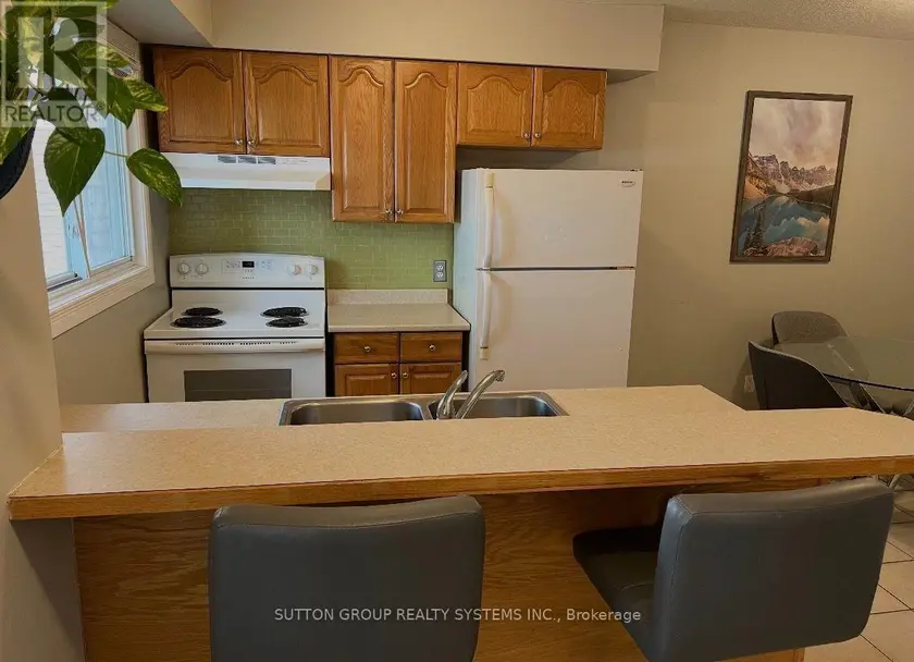Townhouse at 19 - 211 VERONICA DRIVE, Kitchener
