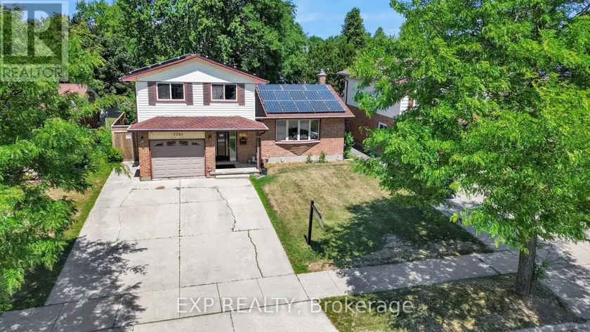 Detached at 1251 JALNA BOULEVARD, London South