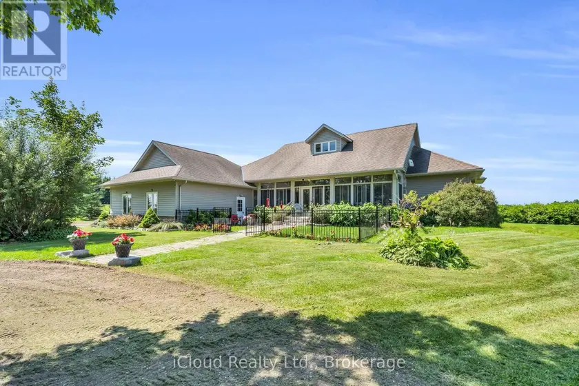 Detached at 514164 2ND LINE, Amaranth