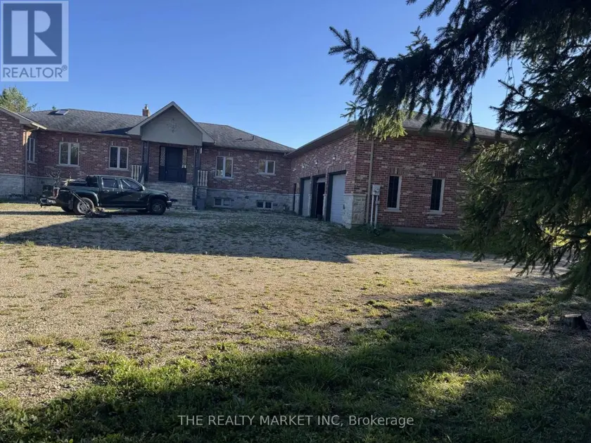 Detached at 383206 Sideroad 20, Amaranth