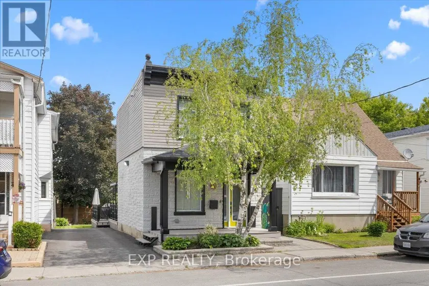 Detached at 185 DESCHAMPS AVENUE, Ottawa