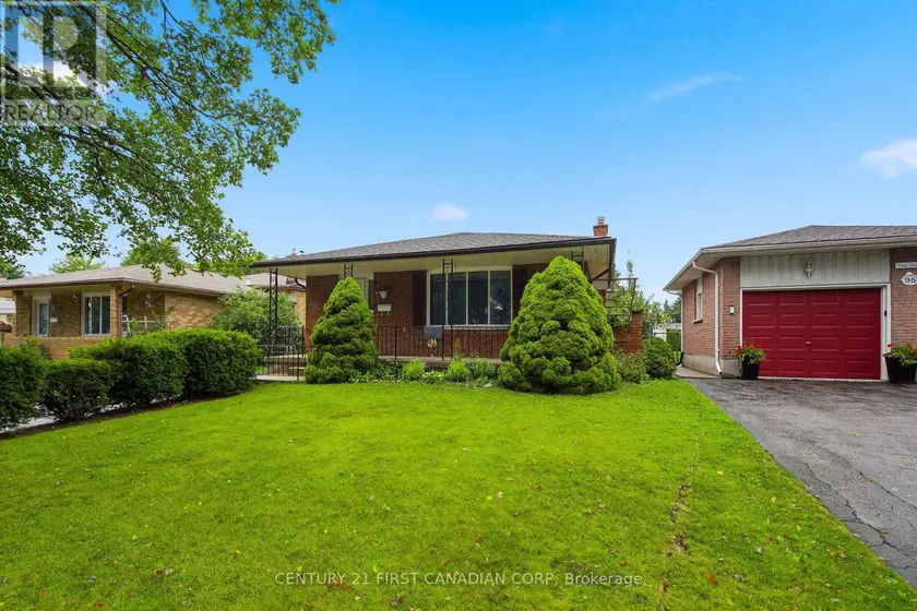 Detached at 99 MURIEL CRESCENT, London South