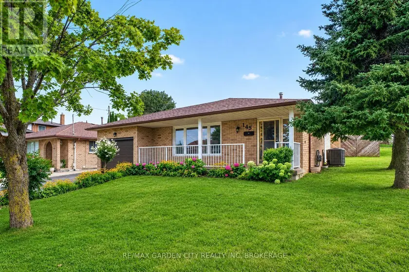Detached at 145 ADIS AVENUE, Hamilton