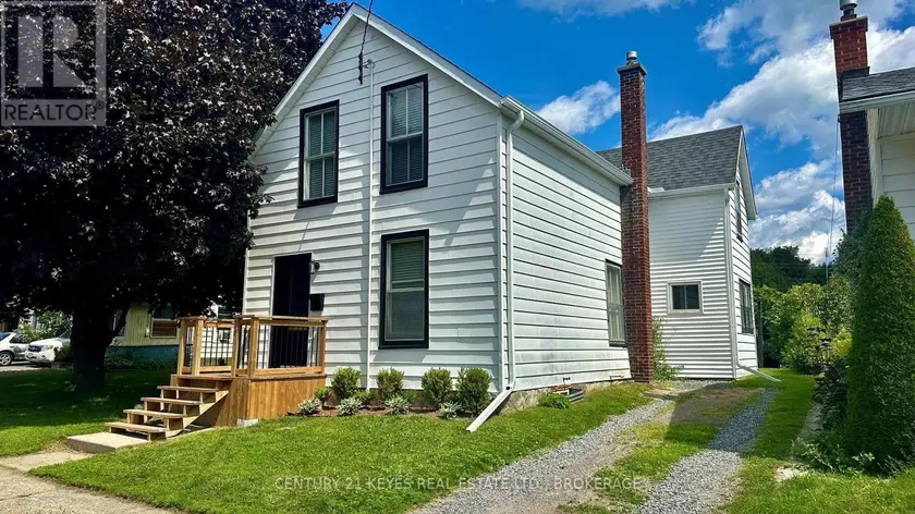 Detached at 39 AMY STREET, Brockville