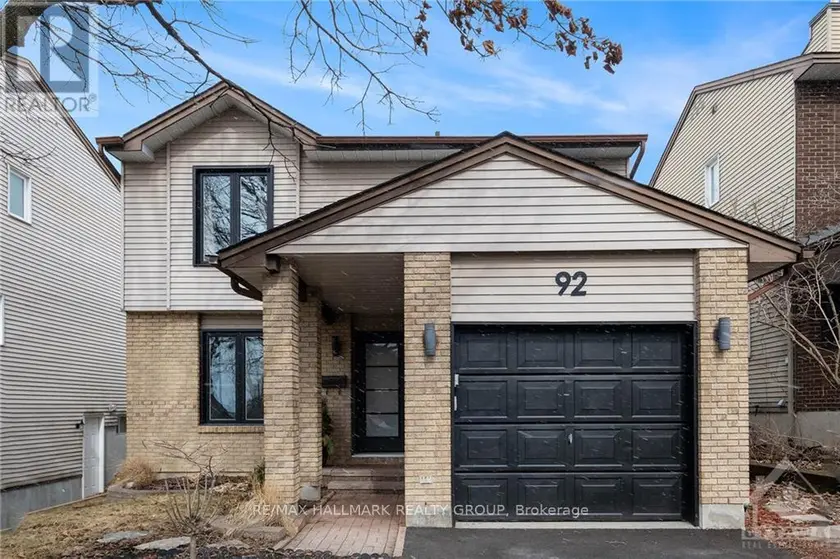 Detached at 92 GILLESPIE CRESCENT, Ottawa