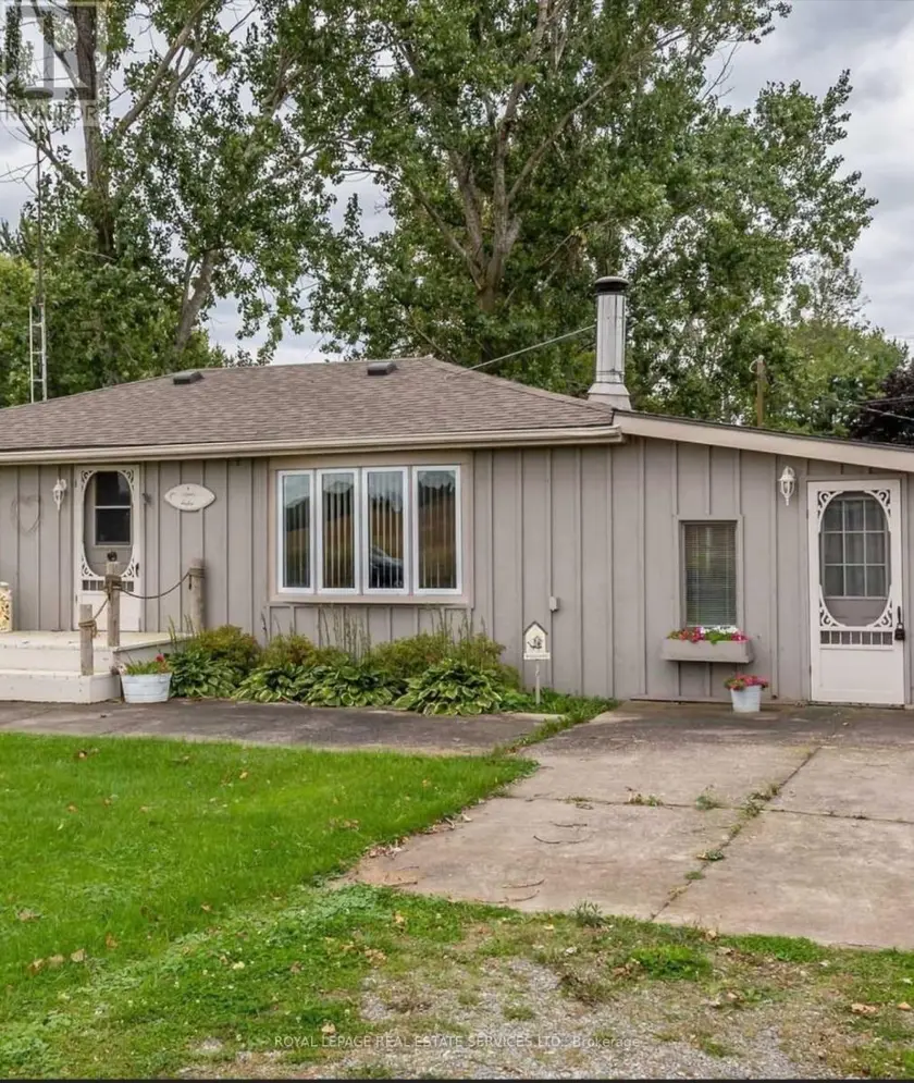Detached at 6 UPPER LAKE, Haldimand