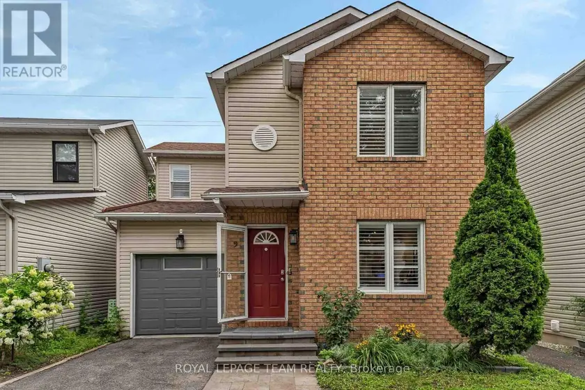 Detached at 9 - 583 TWEEDSMUIR AVENUE, Ottawa
