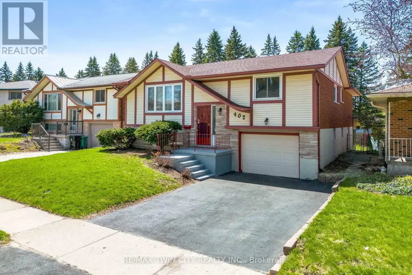 Detached at 402 LAKEVIEW DRIVE, Waterloo