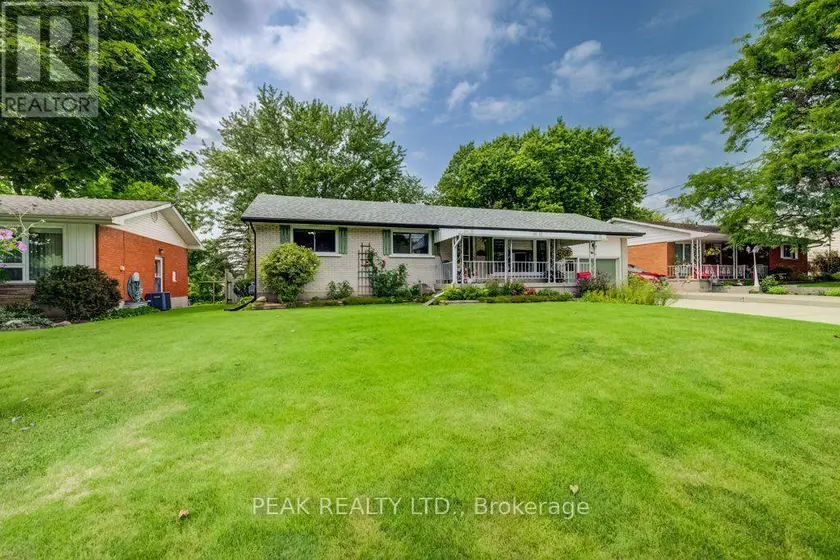 Detached at 88 RIVERSIDE DRIVE, Wilmot
