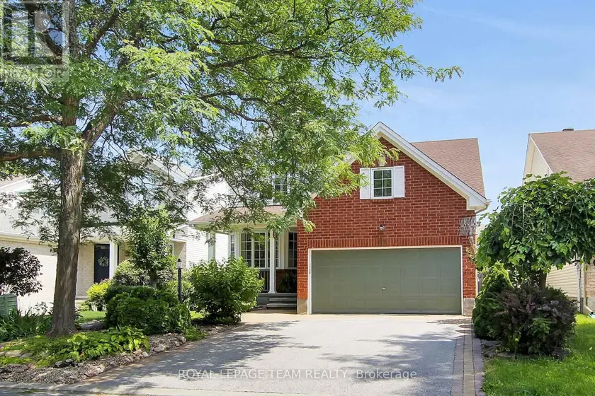 Detached at 12 MATTAWA CRESCENT, Ottawa
